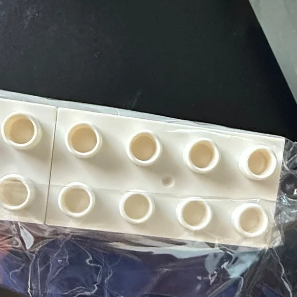 Building Block Set Jigsaw Puzzle - Black & Gold Gift Box - Picture 5 of 7